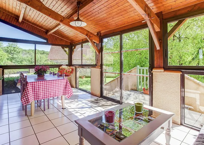 Dom wakacyjny Cosy Near The Causses Du Quercy Lavercantière